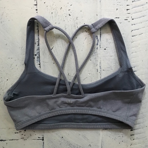 BUNDLE of LULULEMON leggings and sports bra - Picture 6 of 7